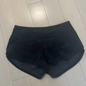 Lululemon Speed Up Low-Rise Lined Short 2.5" - Black Camo